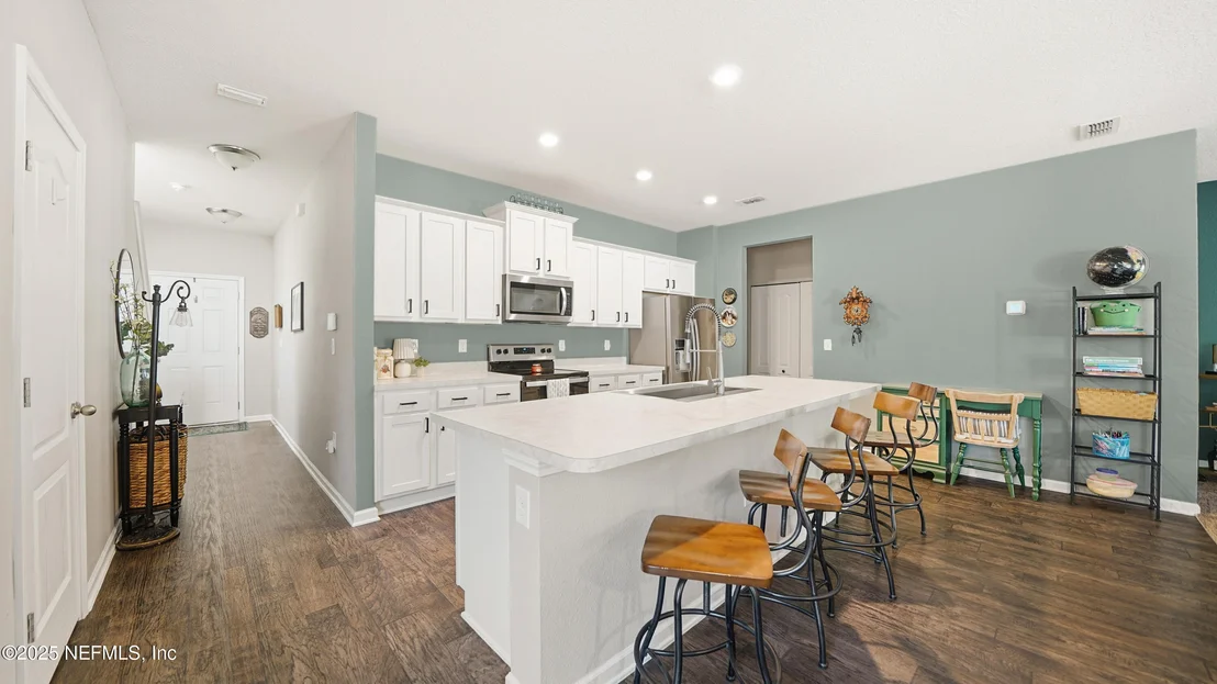 Photo of 8017 CAPE FOX Drive