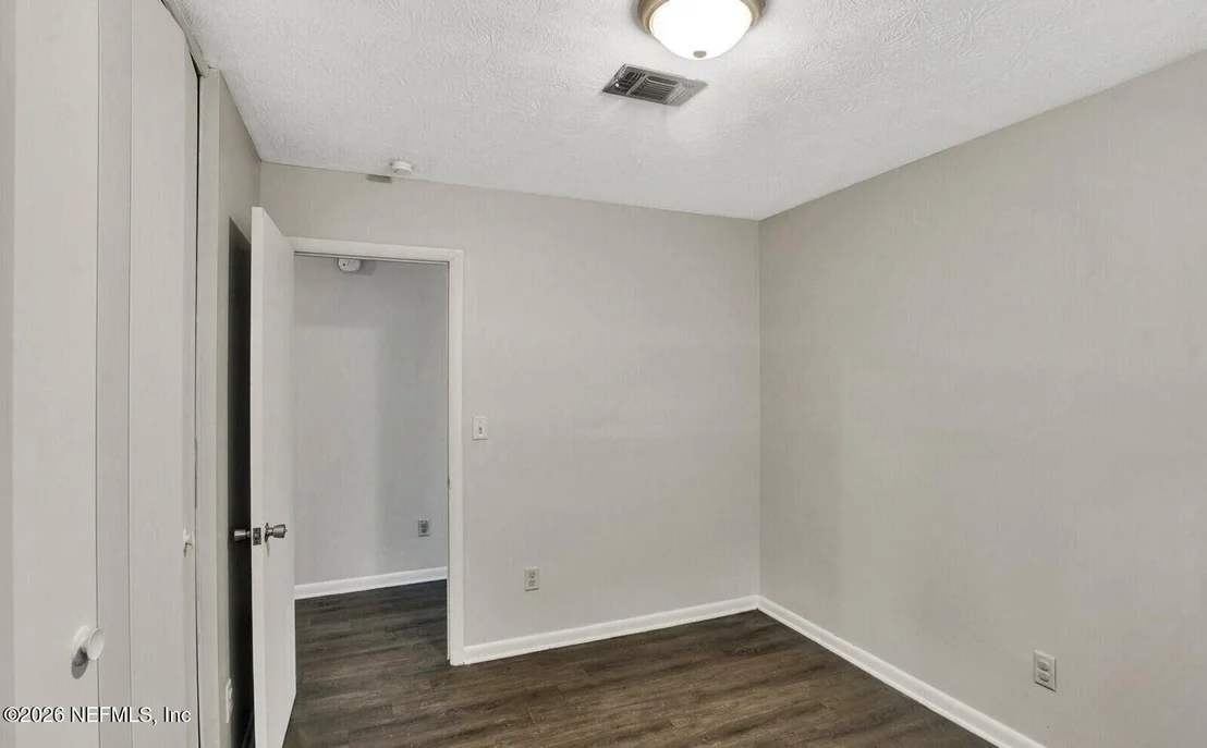 Photo of 5013 CHIVALRY Drive