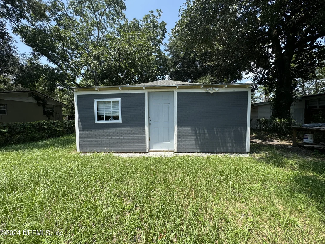 Photo of 1438 RON Road