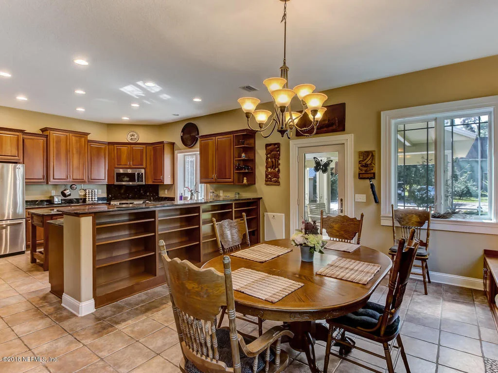 Photo of 595 W RIVER Road