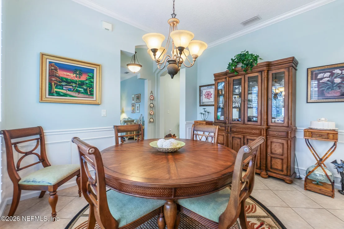 Photo of 376 VALVERDE Lane