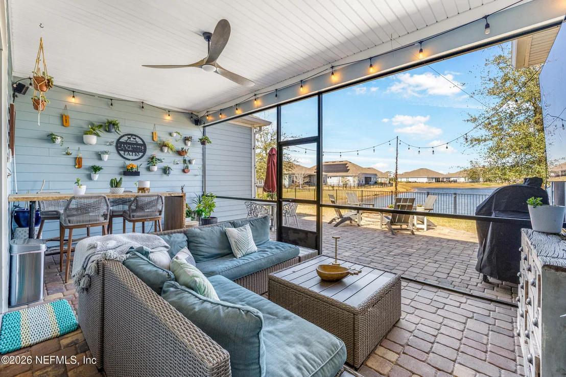 Photo of 137 CALLIEL Way