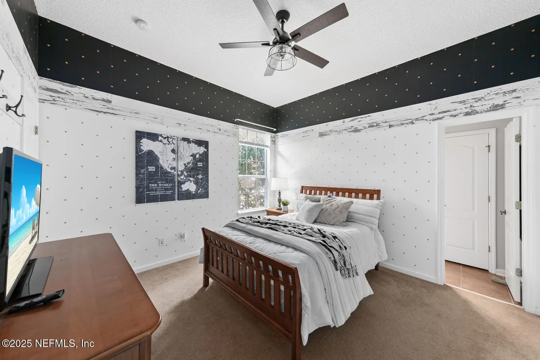 Photo of 148 LA MESA Drive