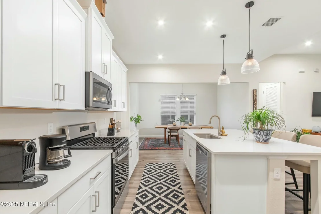 Photo of 226 SILKGRASS Place