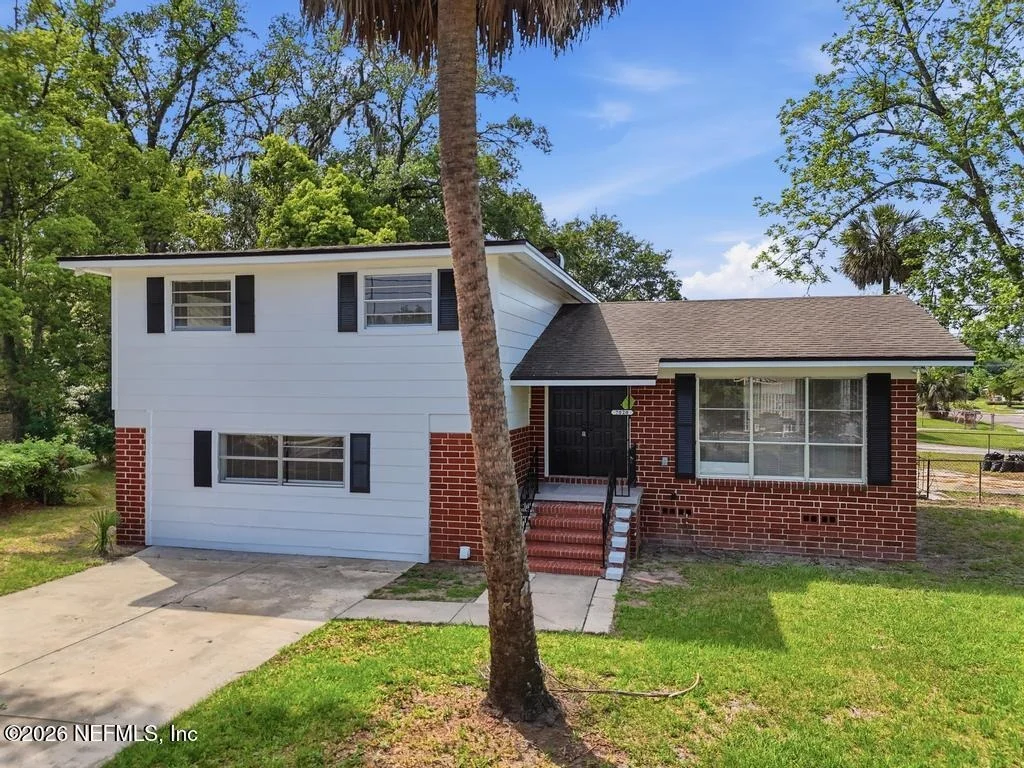 Photo of 7020 RICHARDSON Road