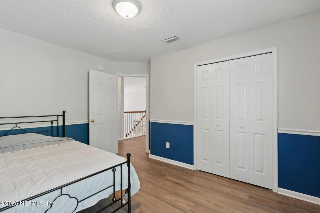 Photo of 187 SILVER GLEN Avenue