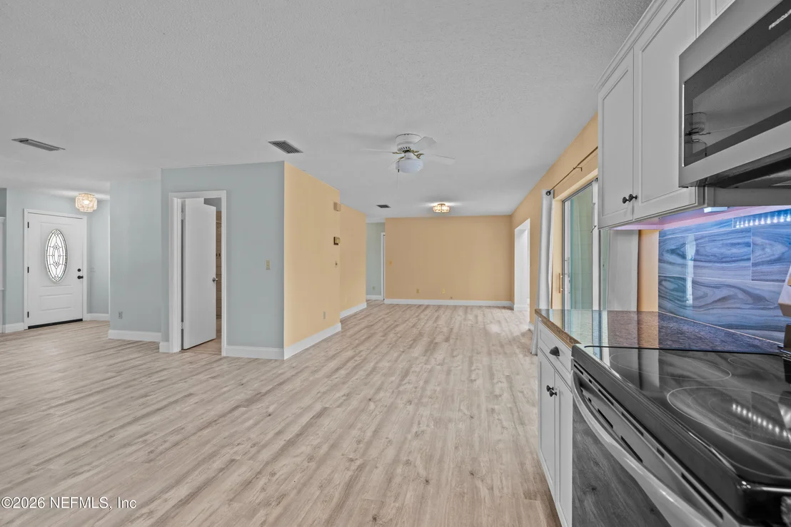 Photo of 503 SEVILLA Drive