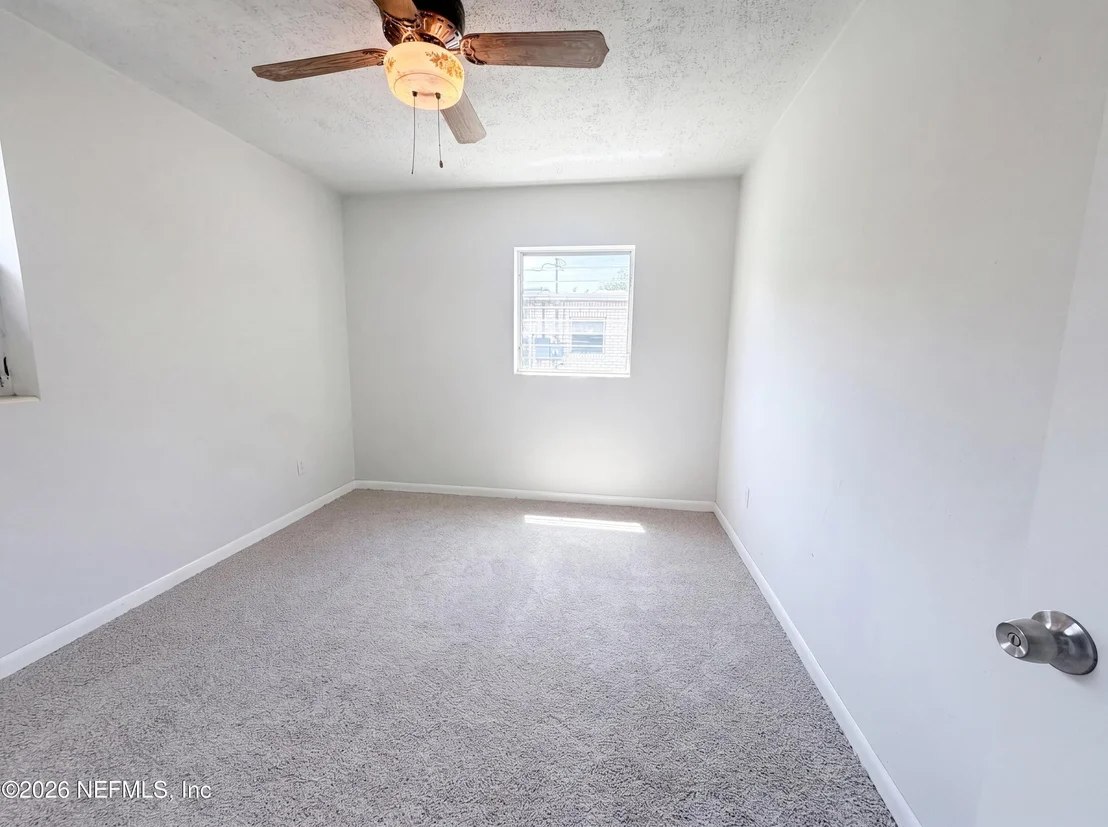 Photo of 3201 WEAVER Road