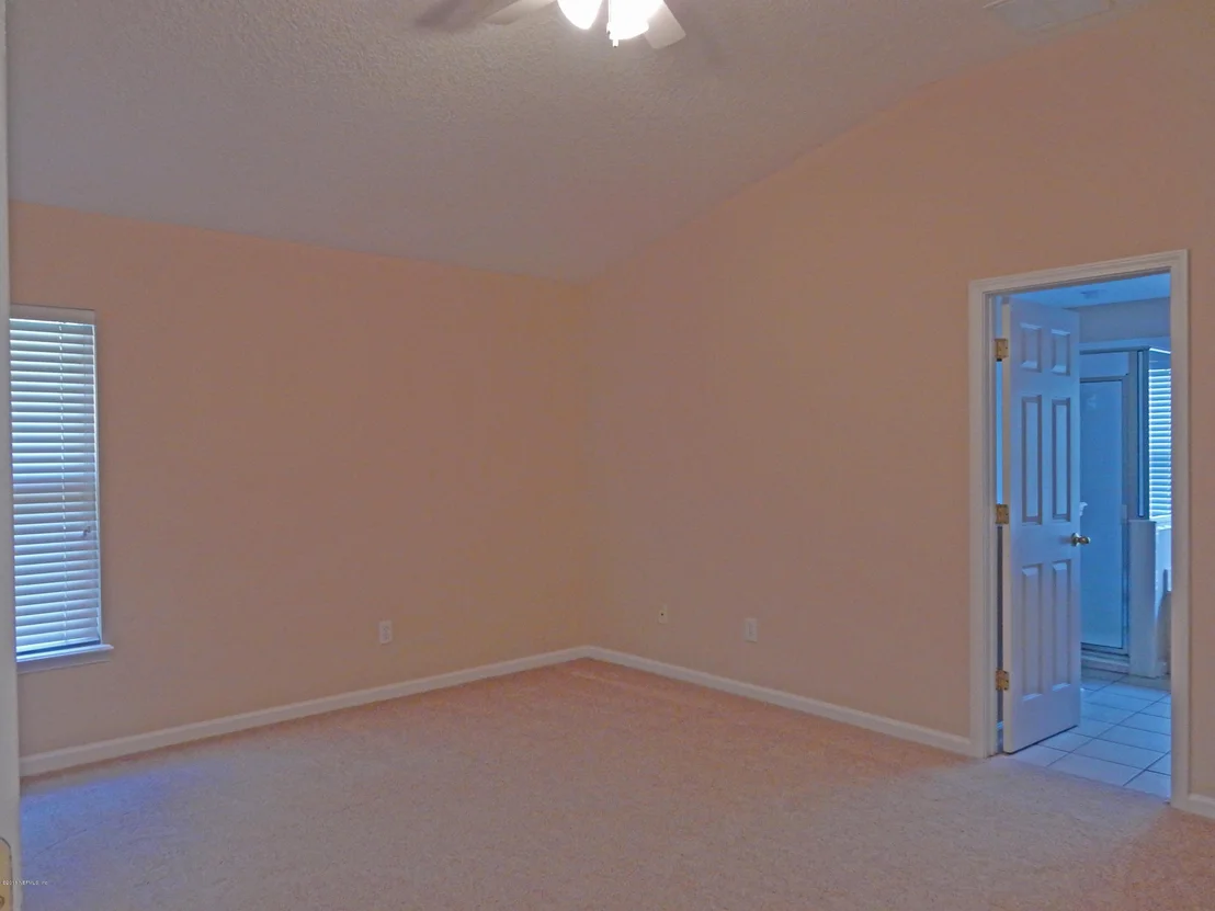 Photo of 968 N LILAC Loop