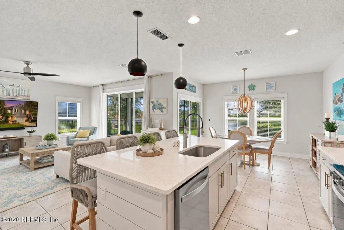 Photo of 324 FERNDALE Way