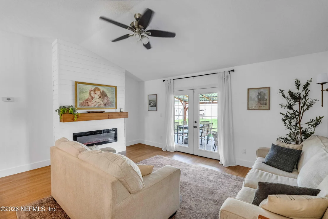 Photo of 9639 BEMBRIDGE MILL Drive