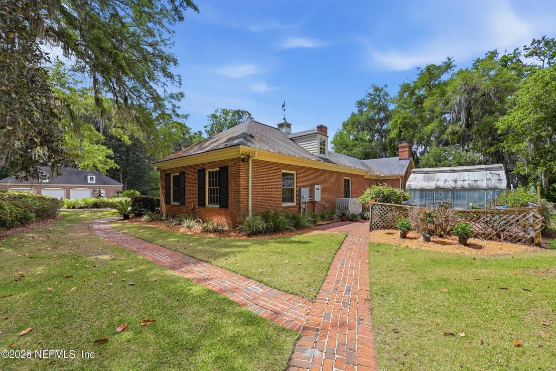 Photo of 13200 MANDARIN Road