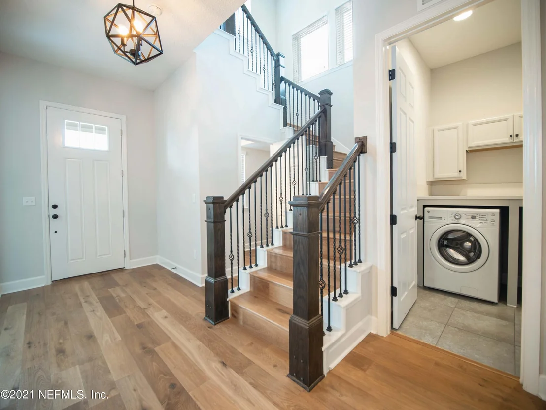 Photo of 70 BURLCREST Court
