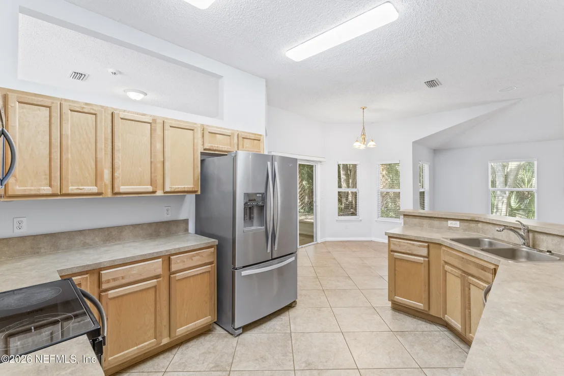 Photo of 6709 BEATRIX Drive