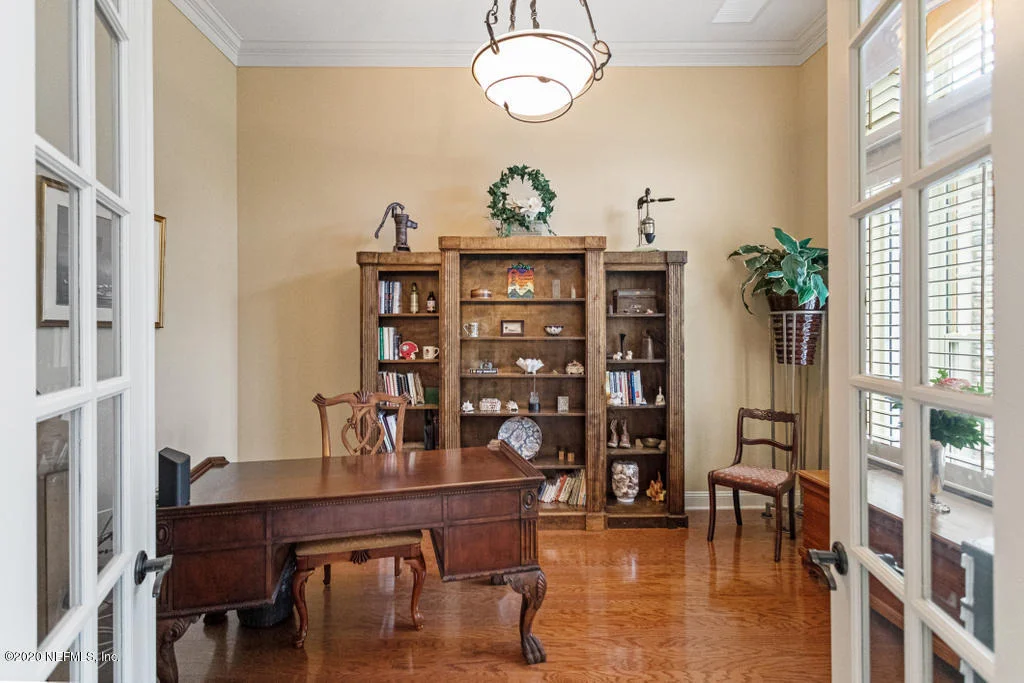 Photo of 413 SUMMERSET Drive