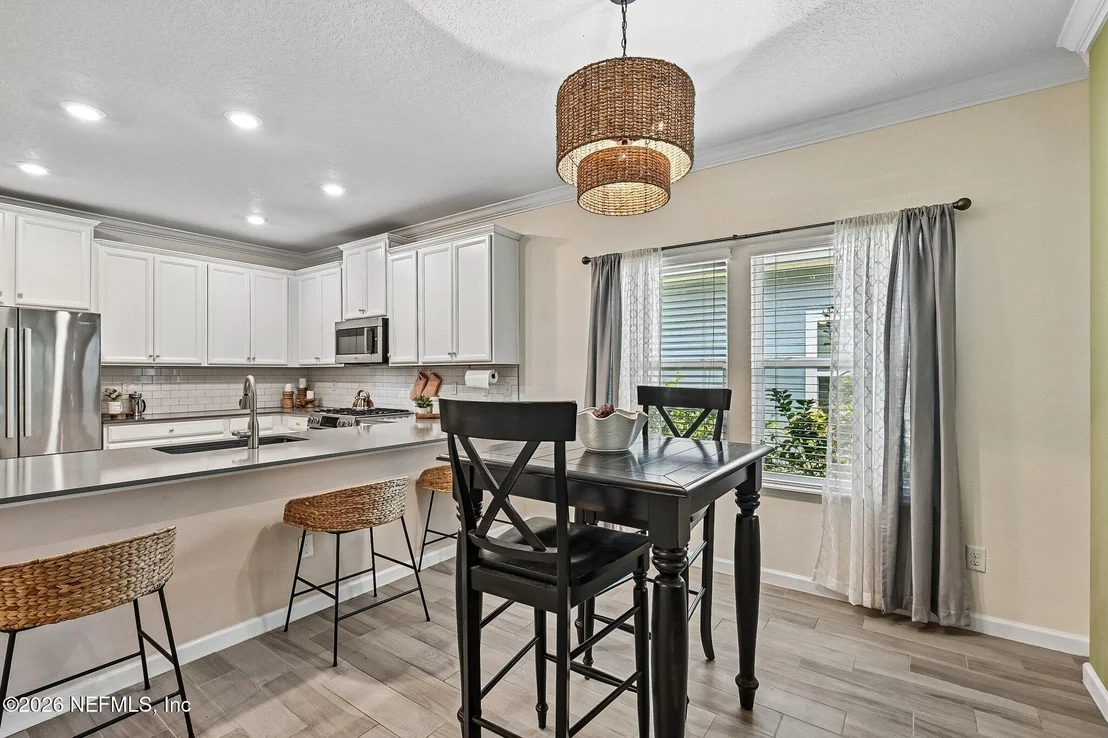 Photo of 199 GLORIETA Drive