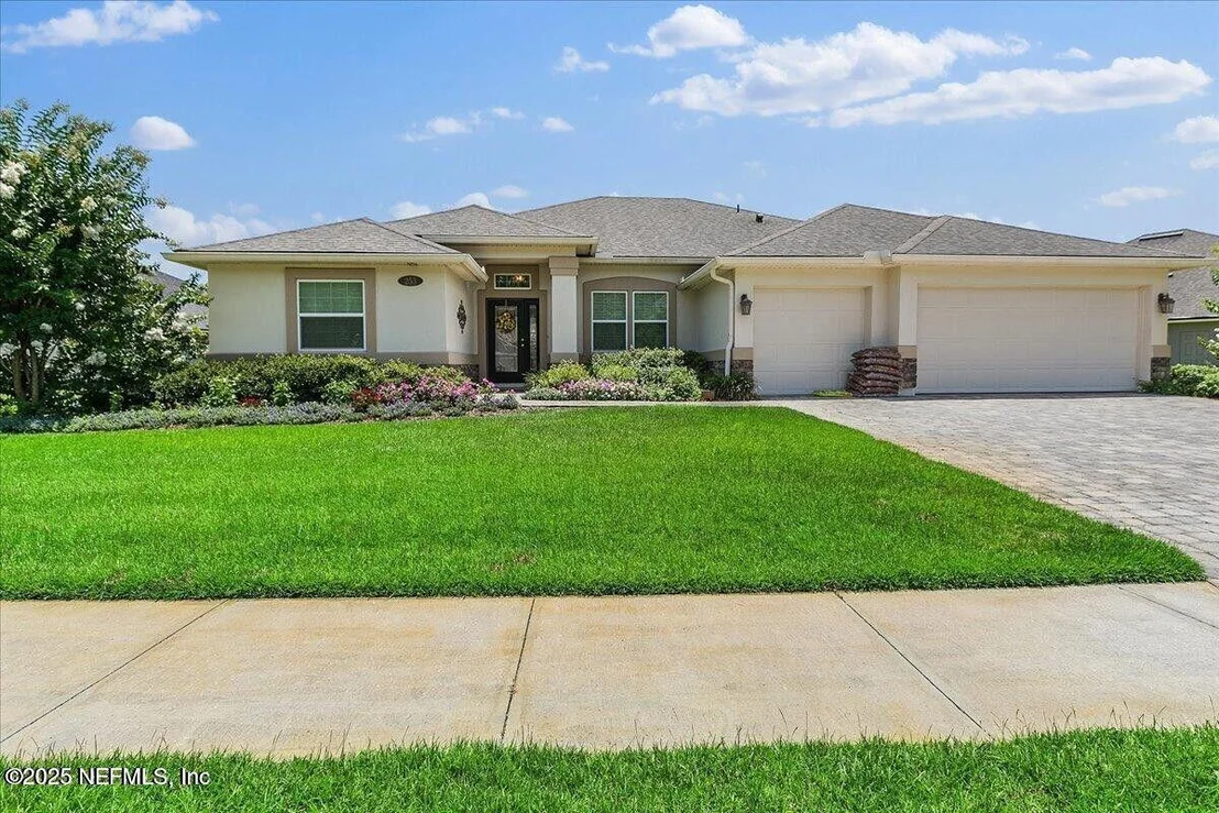Photo of 253 PARKWOOD Circle