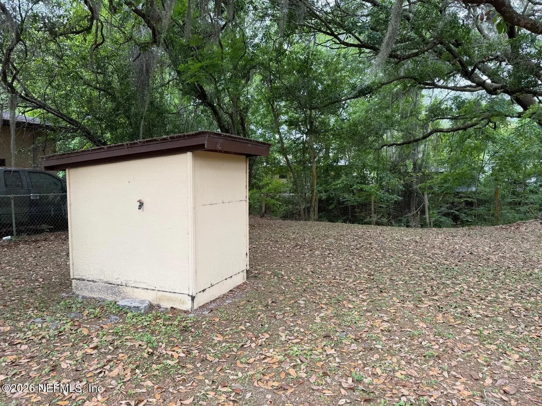 Photo of 8105 COLEE COVE Road