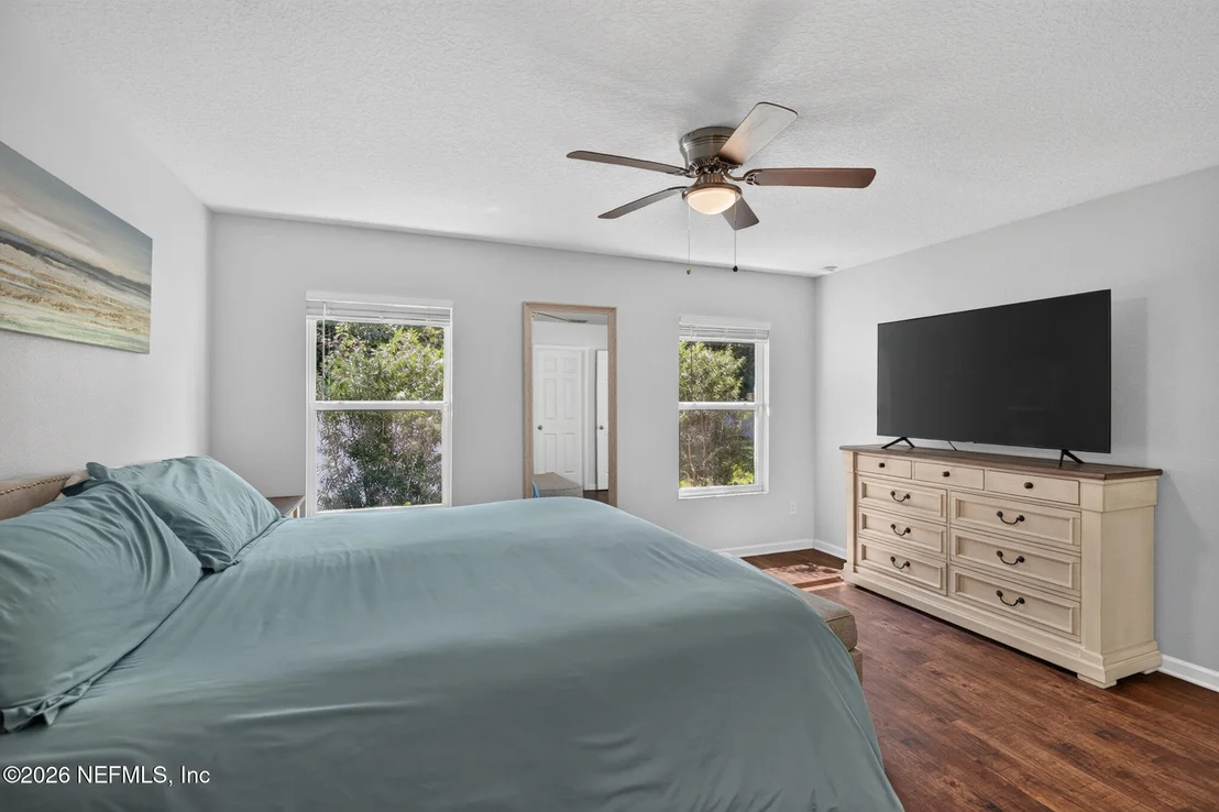 Photo of 6983 LORIS Lane