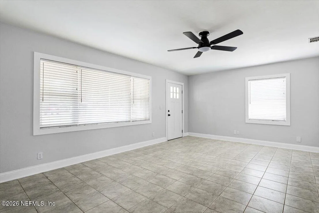 Photo of 9268 HIPPS Road
