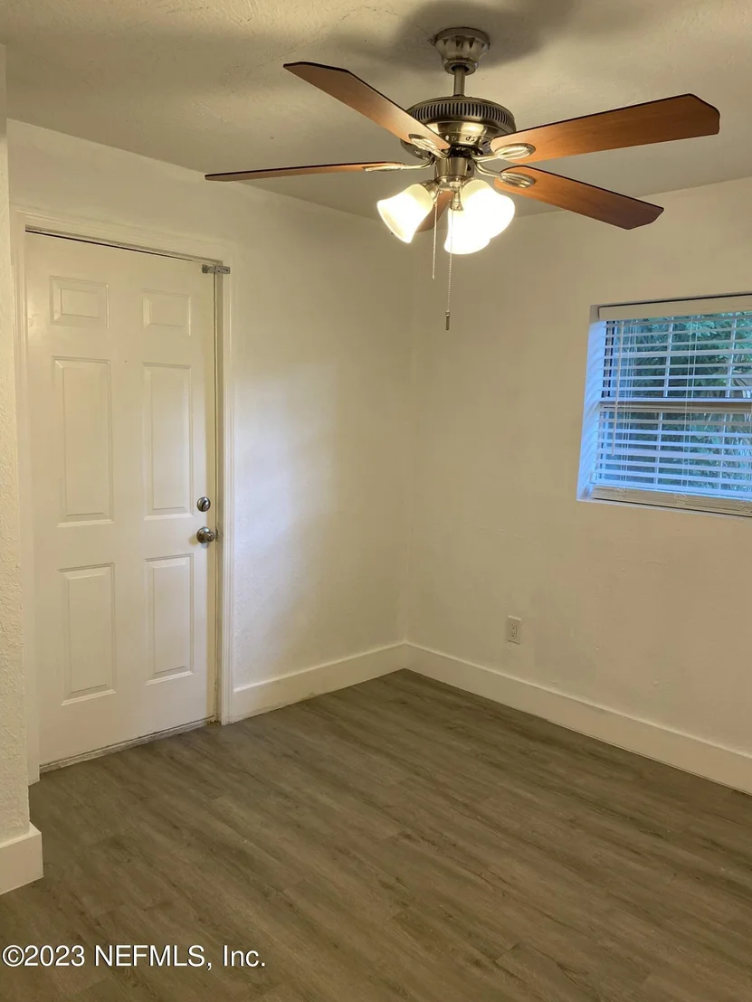 Photo of 420 AIKEN Street