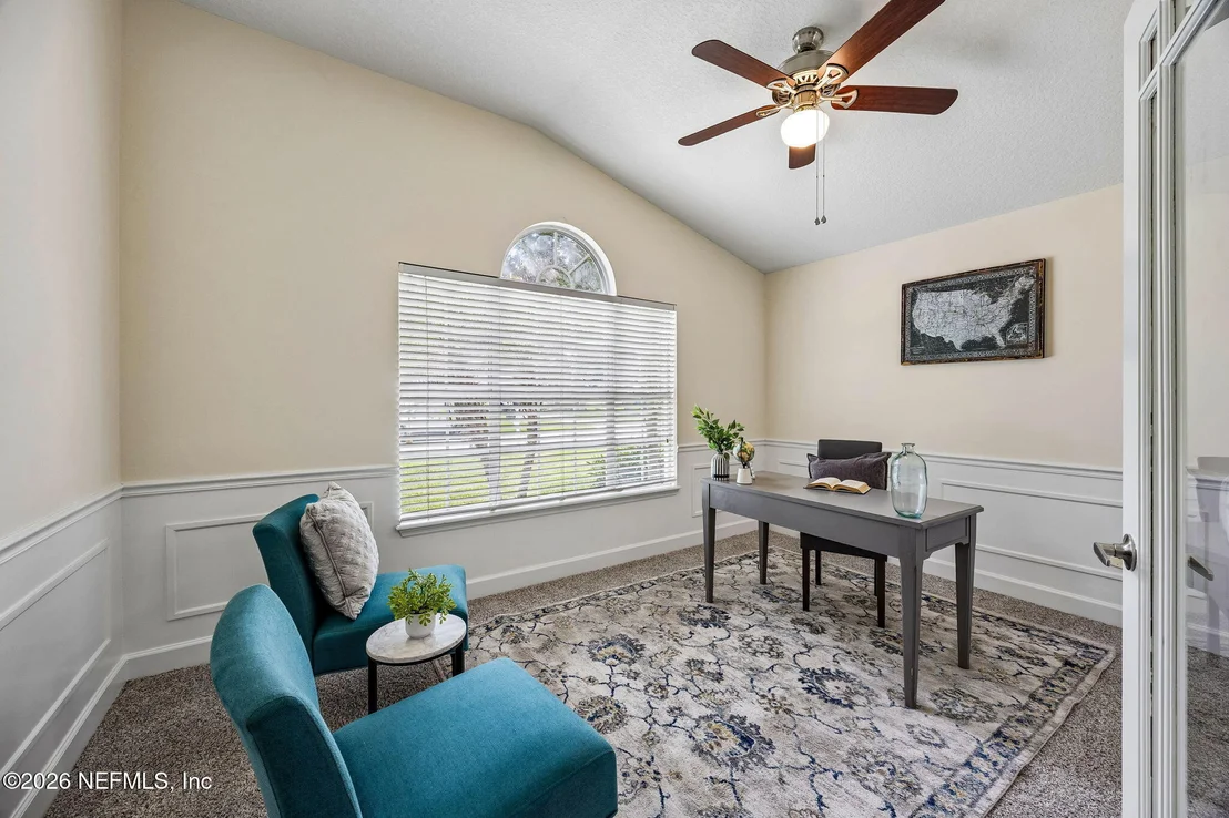 Photo of 556 REDBERRY Lane