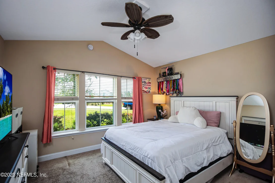 Photo of 140 CEDARSTONE Way