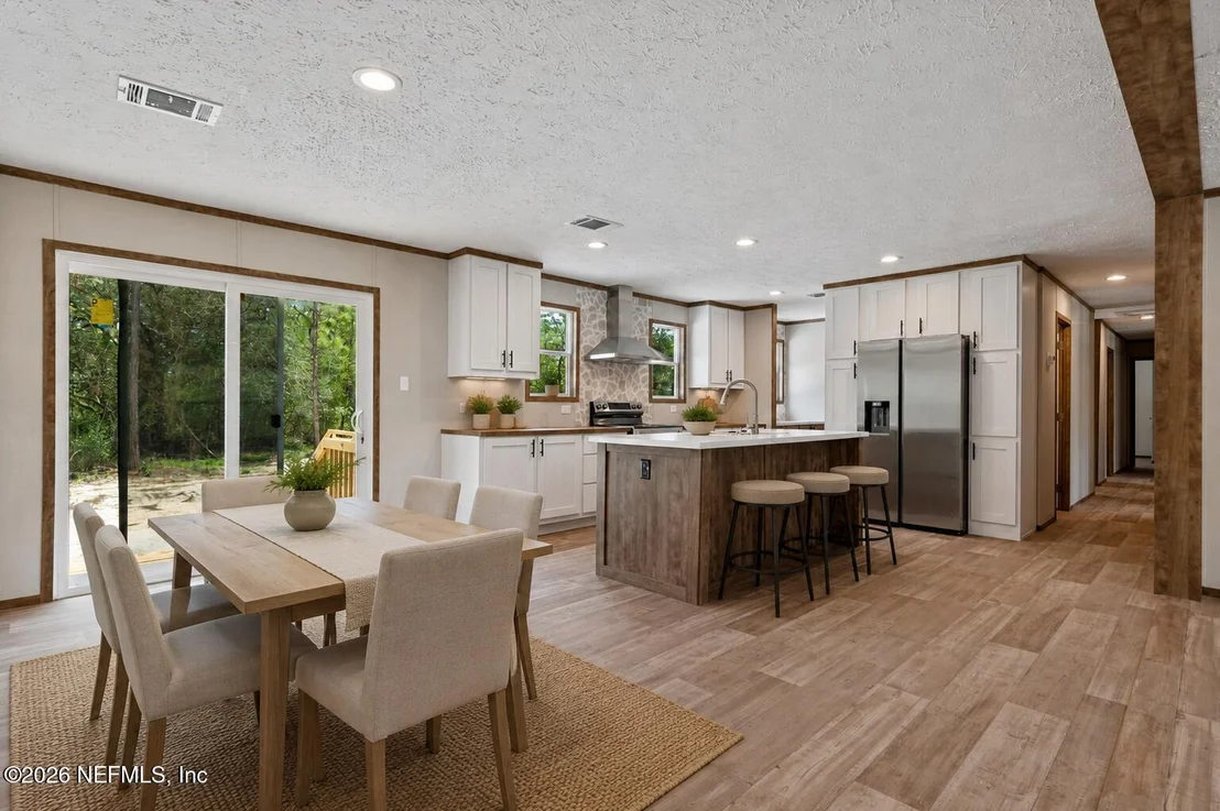 Photo of 7607 OAK FOREST Road