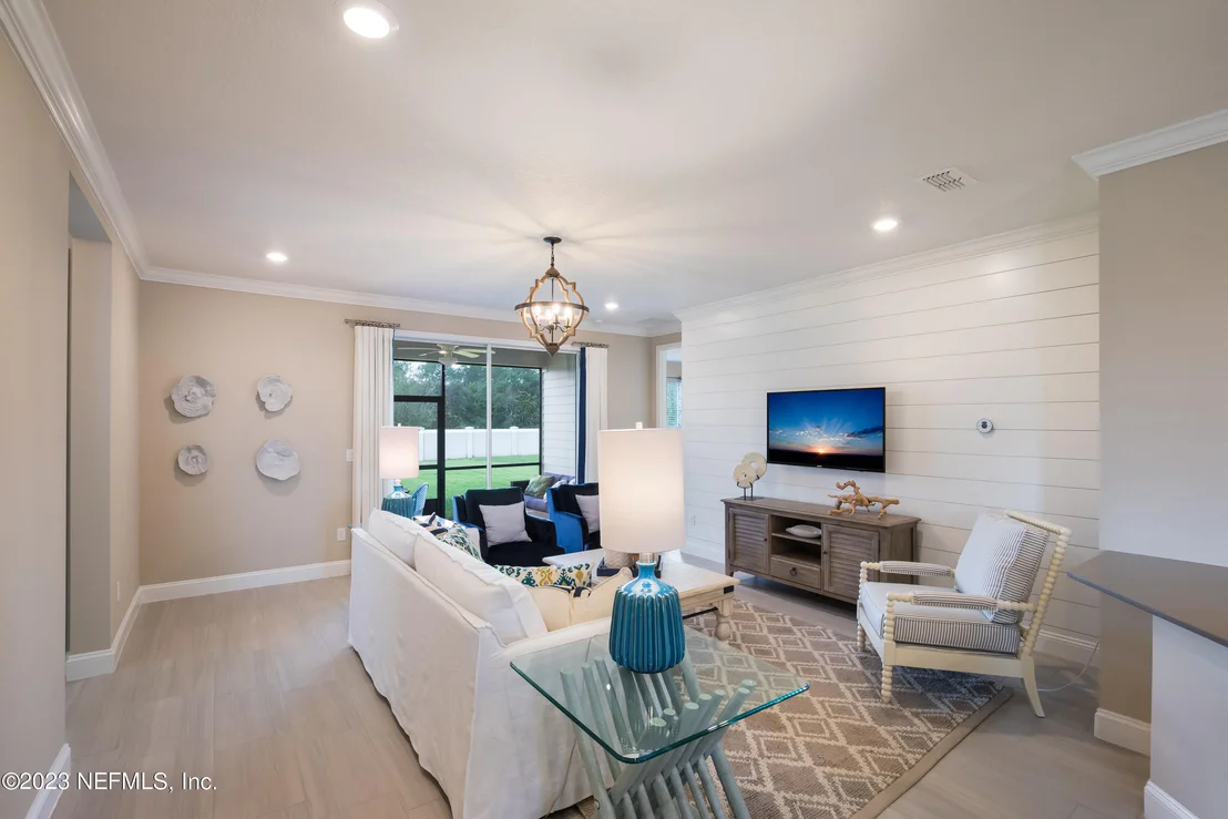 Photo of 504 OAKLAWN Court