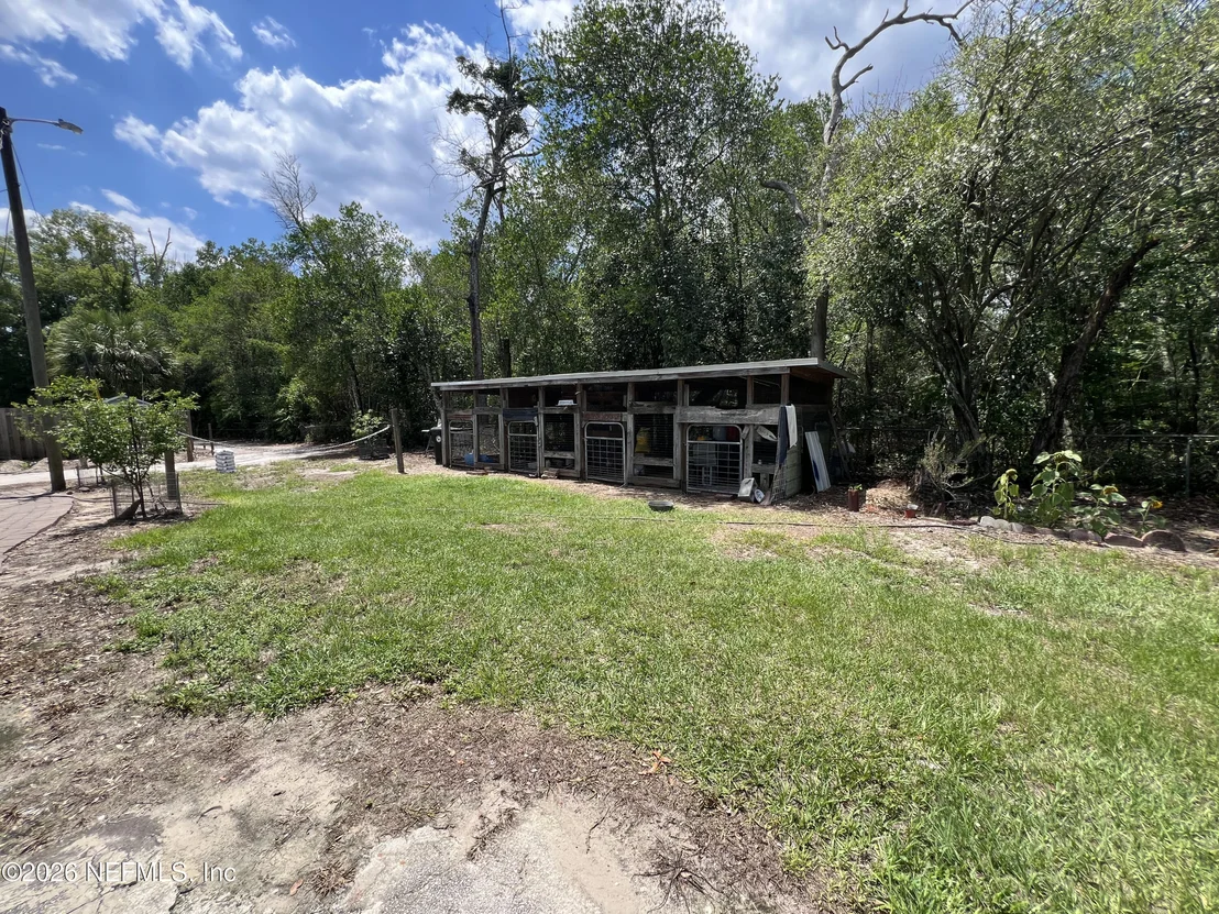 Photo of 468 TAYLOR Avenue