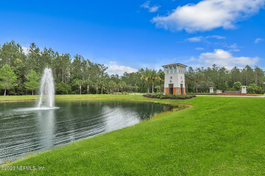 Photo of 557 PINE HAVEN Drive