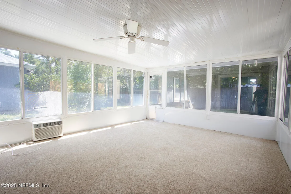 Photo of 1524 LINKSIDE Drive