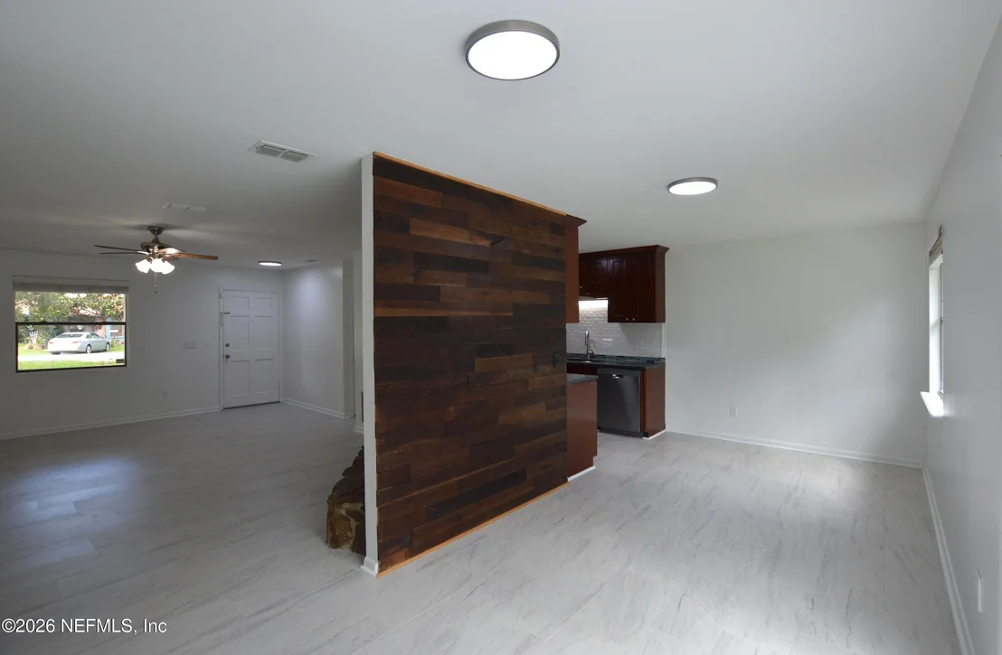 Photo of 2045 DERRINGER Road