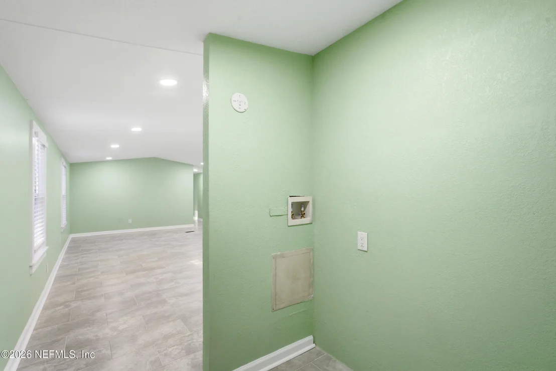 Photo of 10100 MERCURY Drive