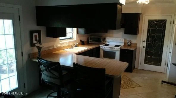 Photo of 6113 RAINTREE Road