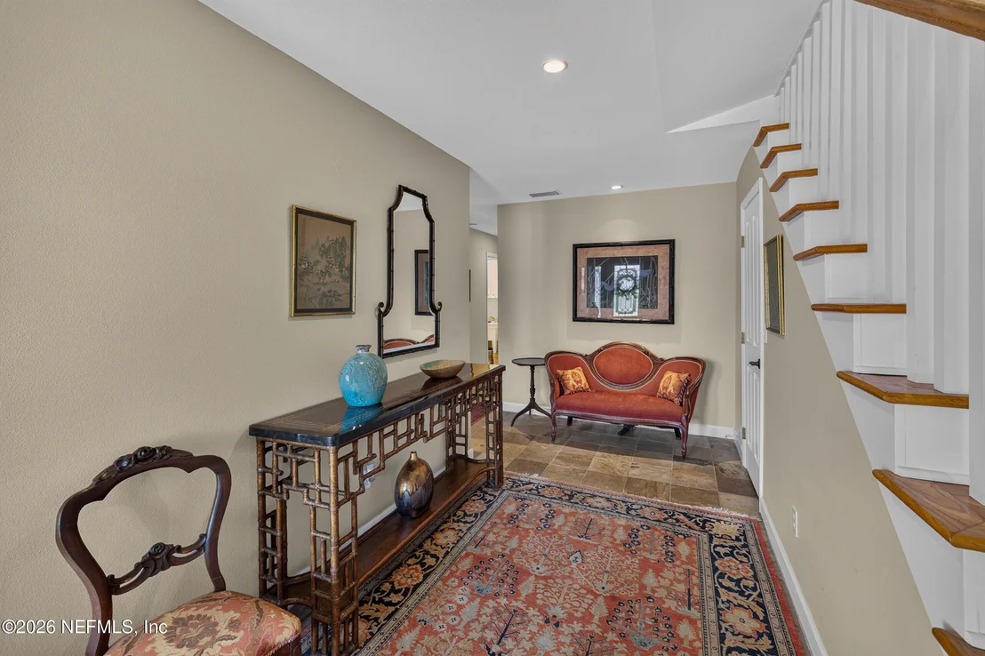 Photo of 158 WASHINGTON Street