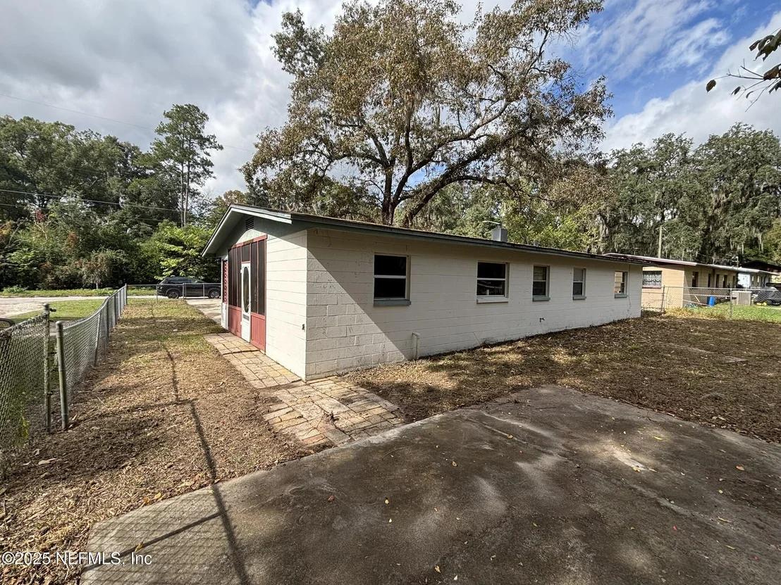 Photo of 2219 SE 46TH Terrace