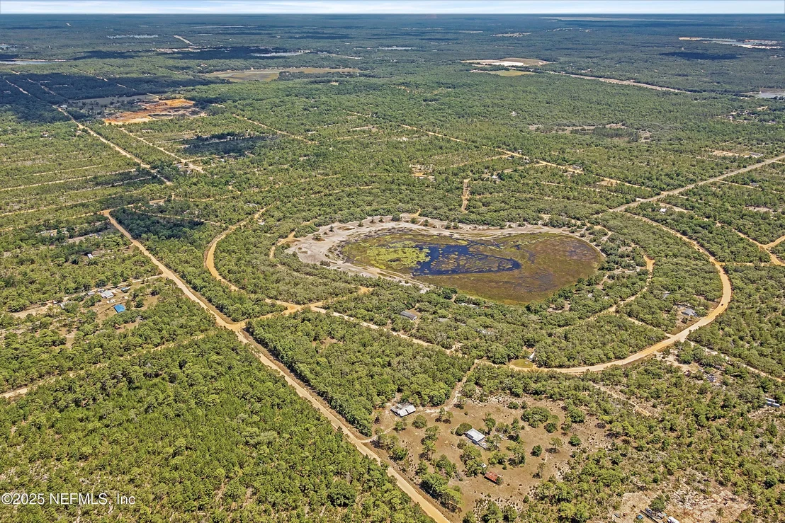 Photo of 120 LAKE LUCY