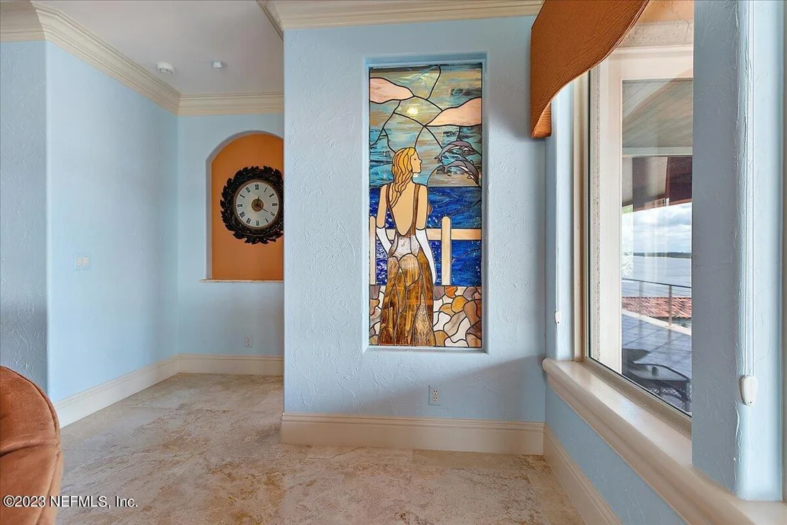 Photo of 1261 DELFINO Drive