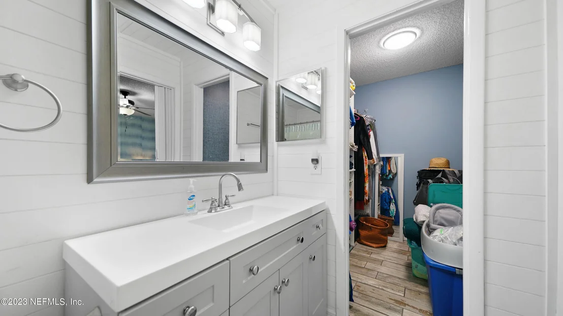 Photo of 8169 MORRISTOWN Trail
