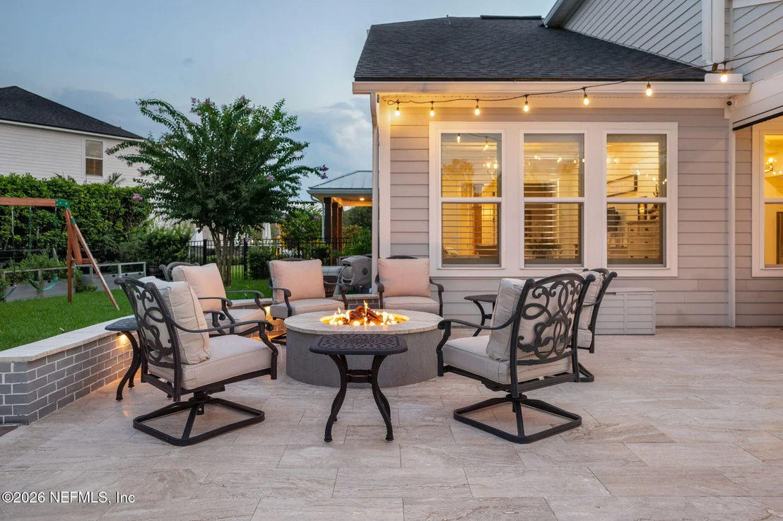 Photo of 681 GLENNEYRE Circle