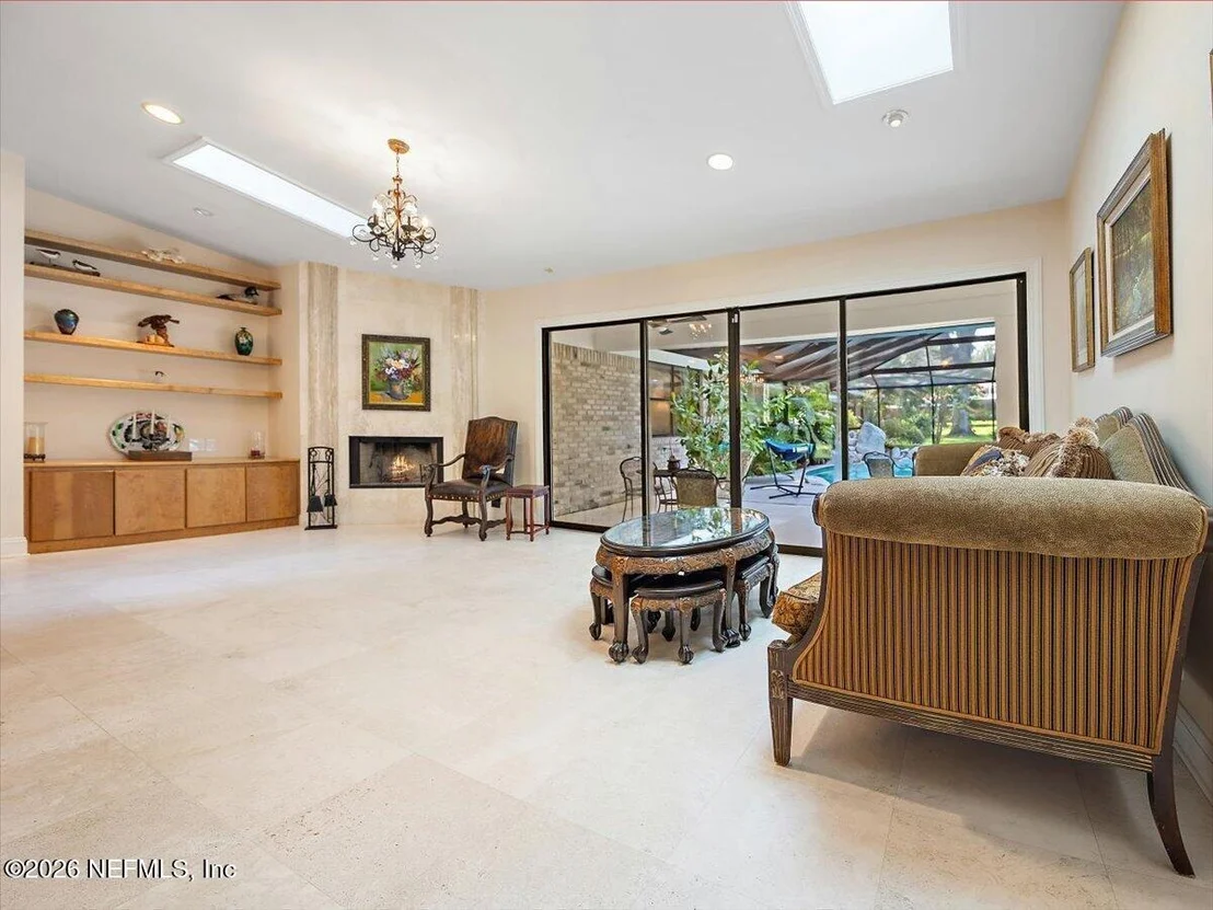 Photo of 3008 FOREST Circle