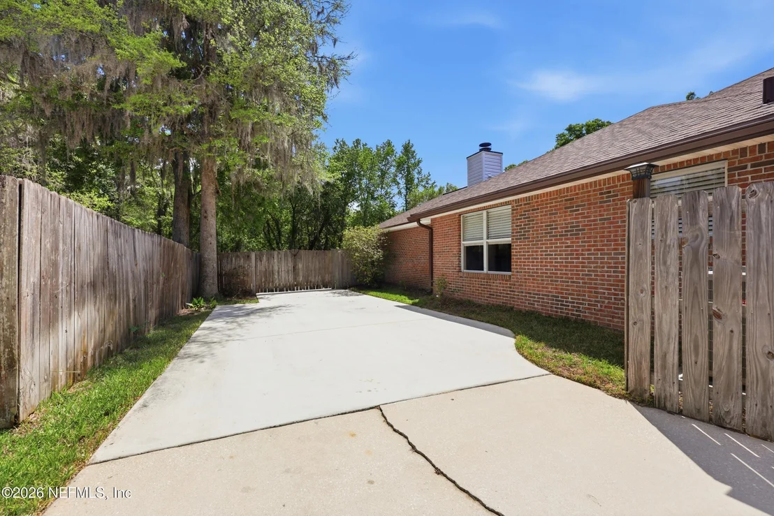 Photo of 3115 FIELDCREST Drive
