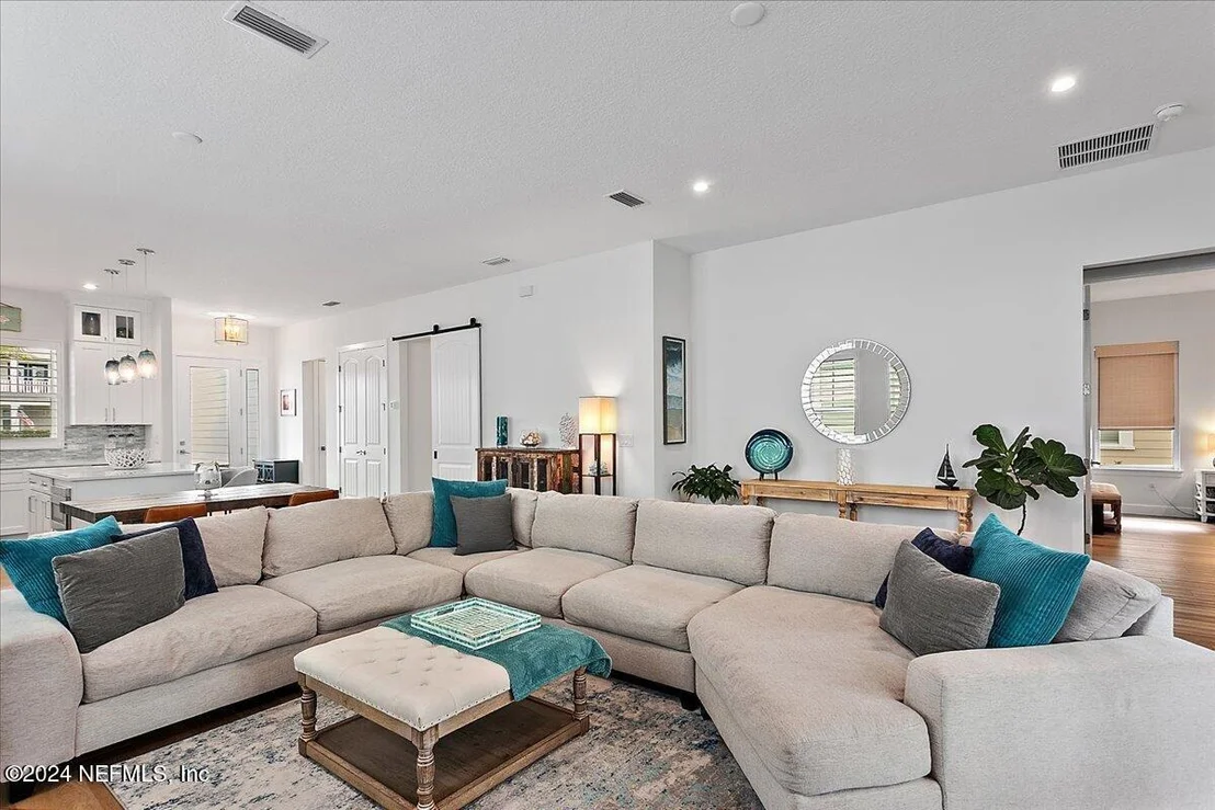 Photo of 150 OCEANVIEW Drive