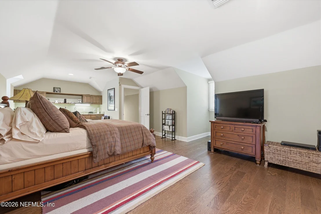 Photo of 13200 MANDARIN Road