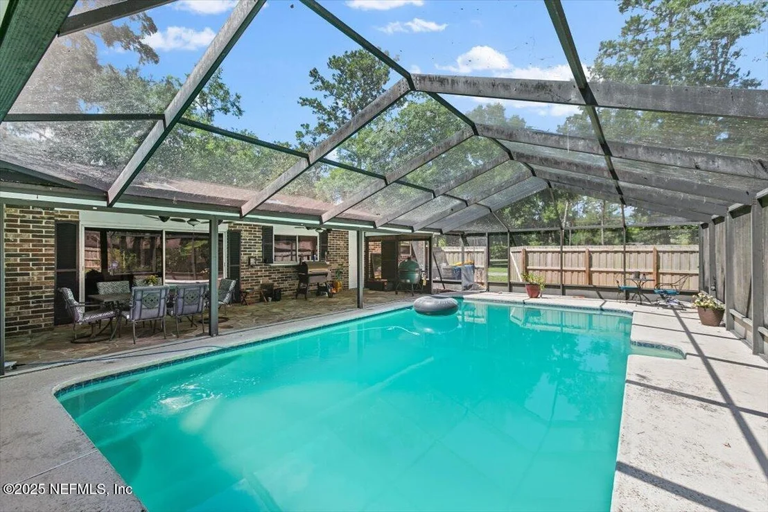 Photo of 17416 EAGLE BEND Boulevard