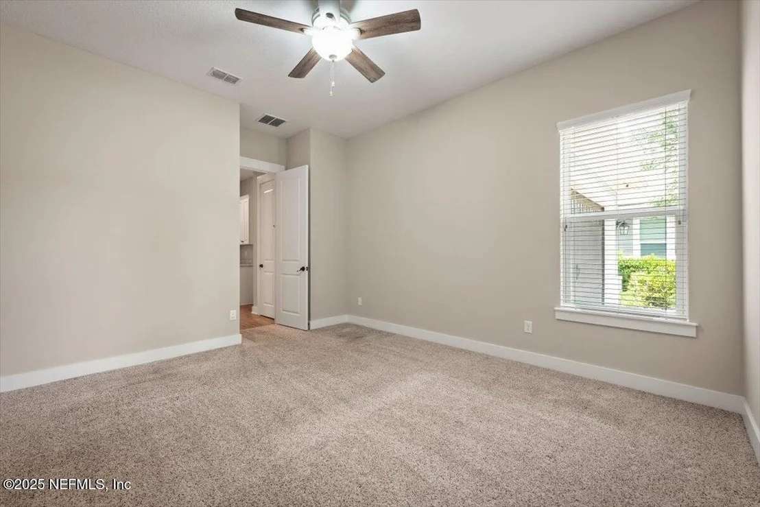 Photo of 305 SEAHILL Drive