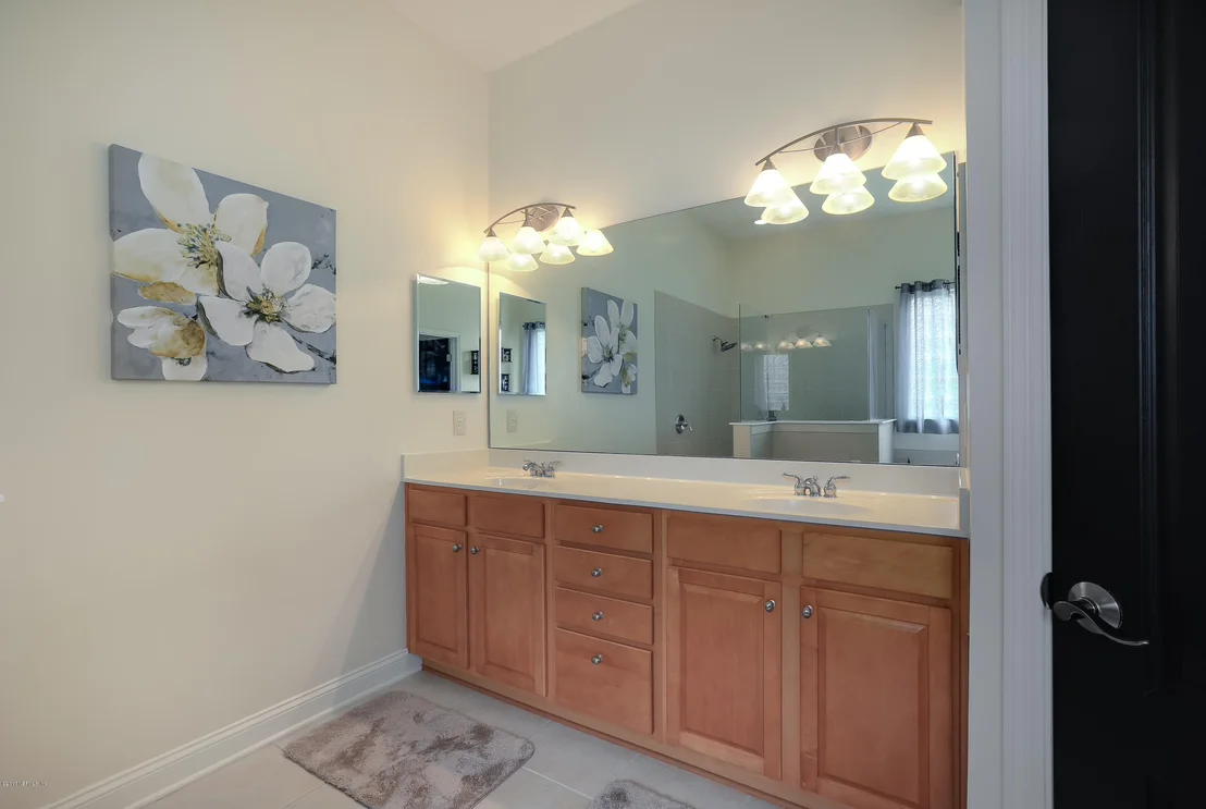 Photo of 628 BATTERSEA Drive