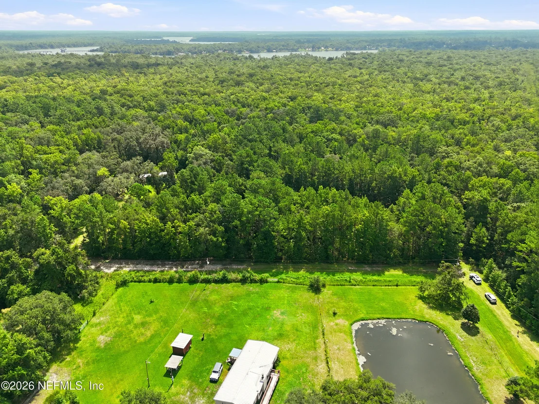 Photo of 143 PINE TREE Road