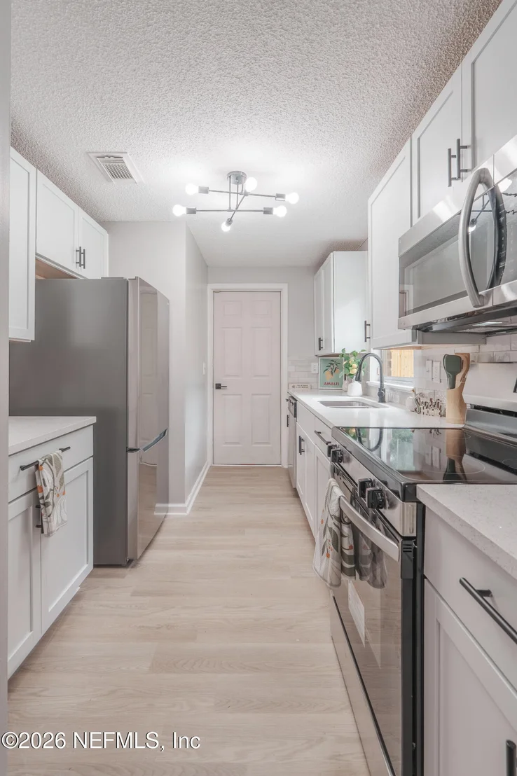 Photo of 10924 KEY HAVEN Boulevard
